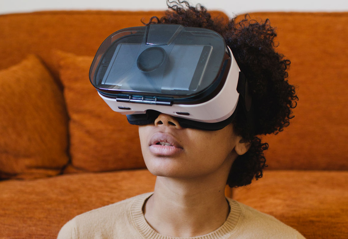 vr headset on girl